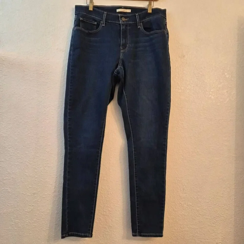 Levi's Curvy Skinny Dark Denim Jeans: 32: Sexy Flattering Fit, Comfy Effortless